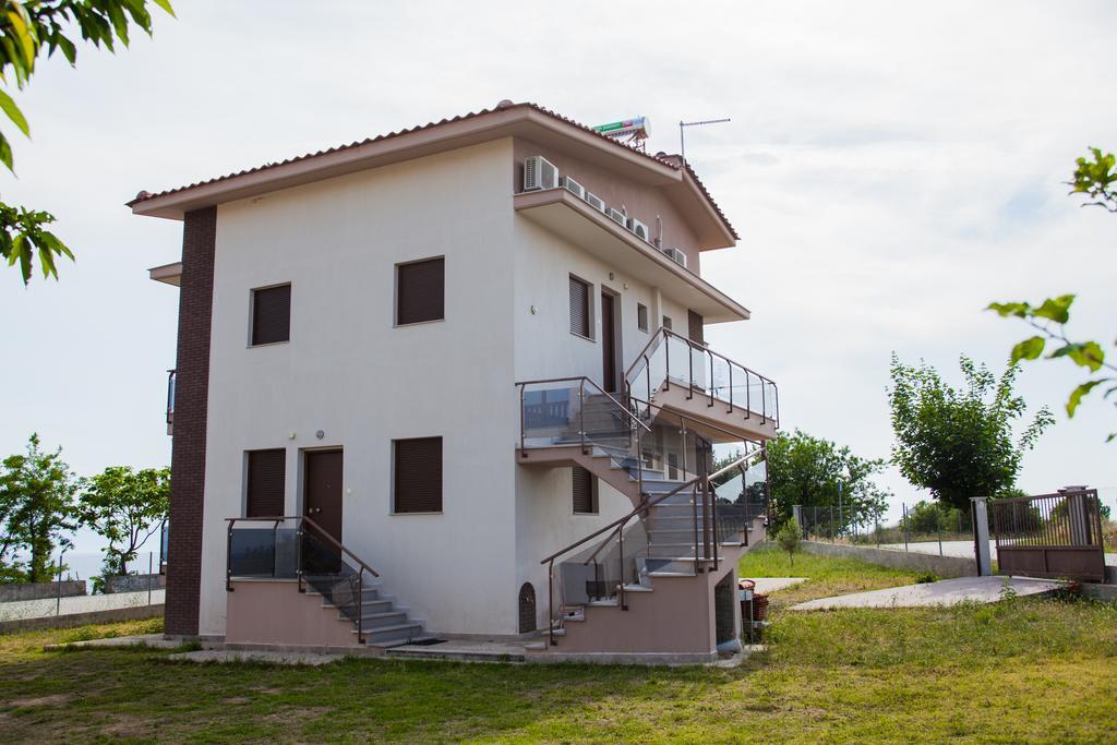Sea view appartment in Geoponika Nea Kallikrateia Buitenkant foto