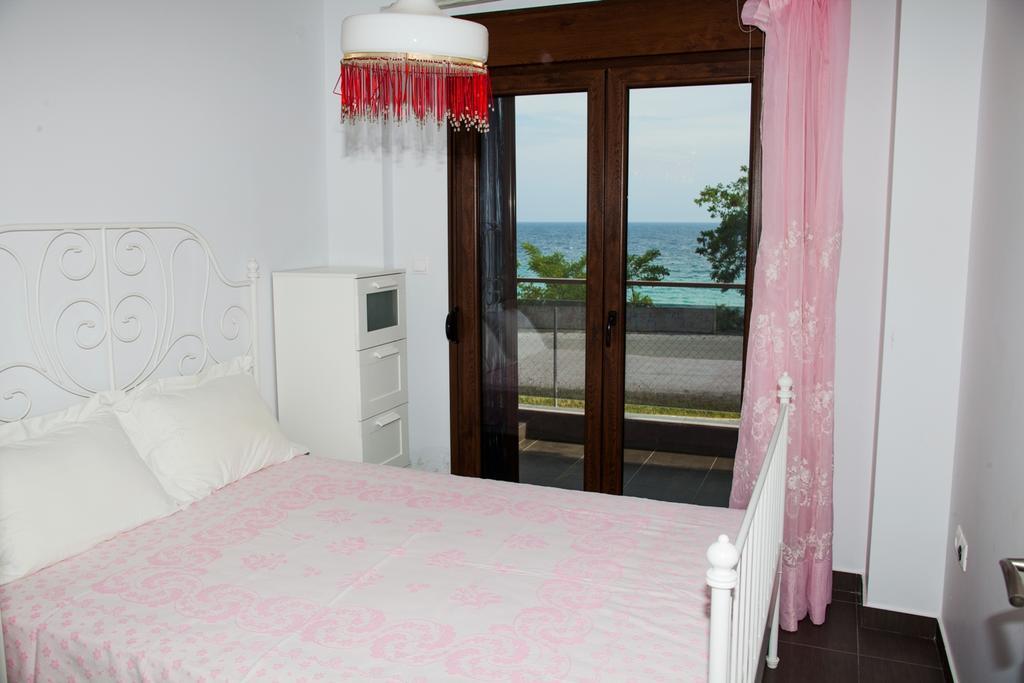 Sea view appartment in Geoponika Nea Kallikrateia Buitenkant foto